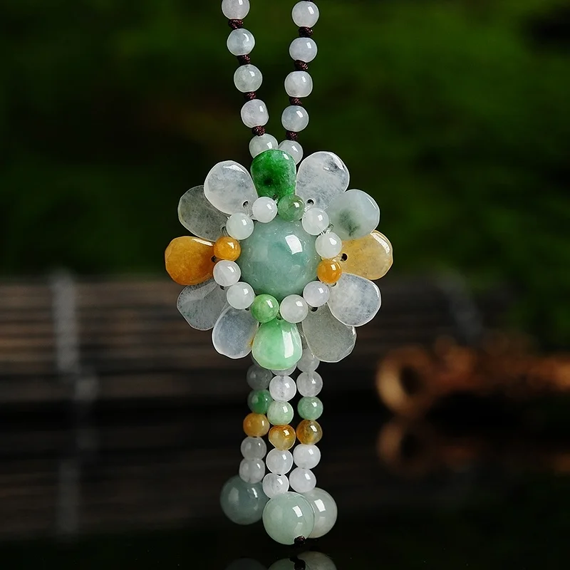 Beading - ได้รับการรับรองหยกพม่า Sunflower จี้หยกมรกตลูกปัดสร้อยคอสร้อยคอสร้อยคอสร้อยคอสร้อยคอสร้อยคอสร้อยคอสร้อยคอสร้อยคอสร้อยข้อมือเครื่องประดับเครื่องประดับแฟชั่นแกะสลัก Amulet