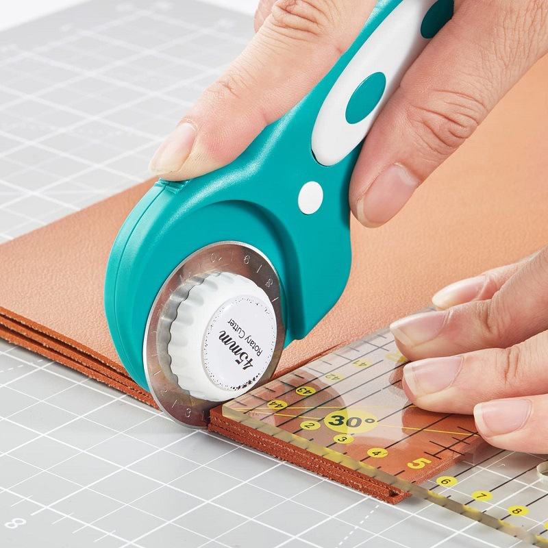 เครื่องตัดแบบหมุน 45 มม. พร้อม - Rotary Cutter For Fabric 45Mm บทวิจารณ์และราคา